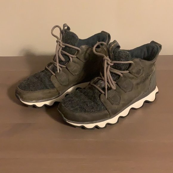 Sorel “Kinetic Conquest” Grey Leather Hiking Boots - Women’s Size 6 - Picture 2 of 7